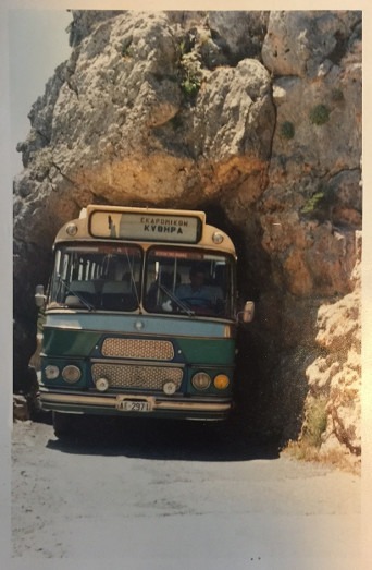 drakakis tours bus