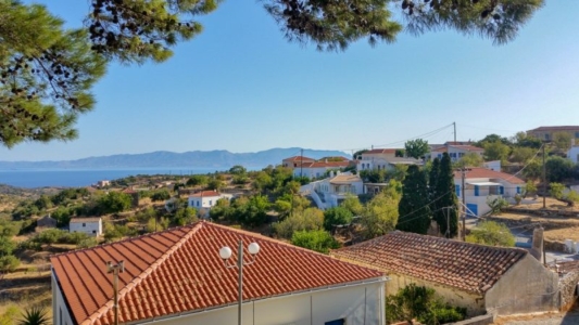 Karavas, Kythira